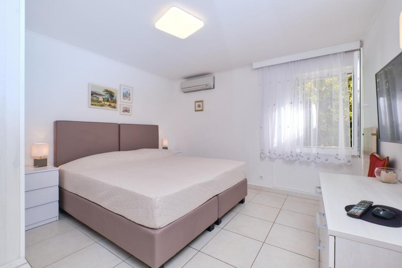 Apartments Antares Mali Losinj Exterior photo